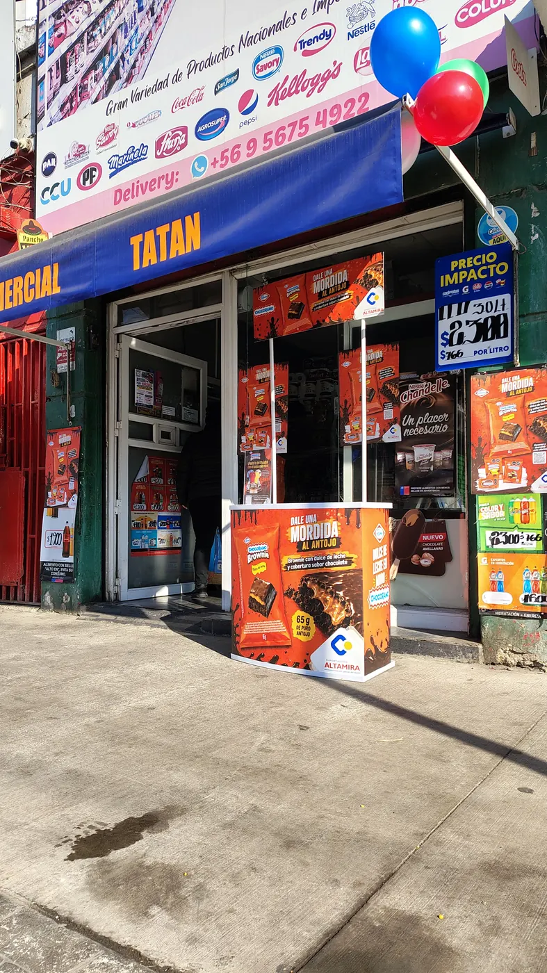 Punto de venta con presencia Chocoramo en fachada